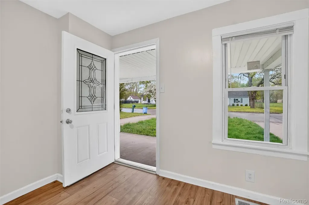 4910 Hughes Road Lansing City MI 48910