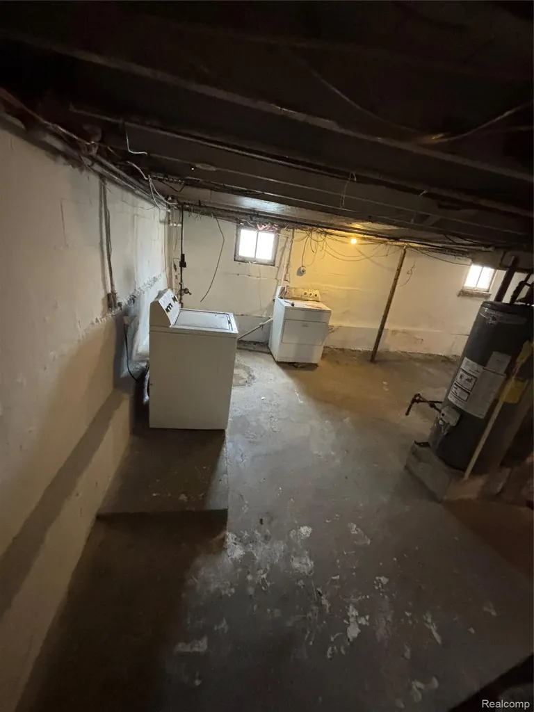 1008 Tacken Street Flint City MI 48532