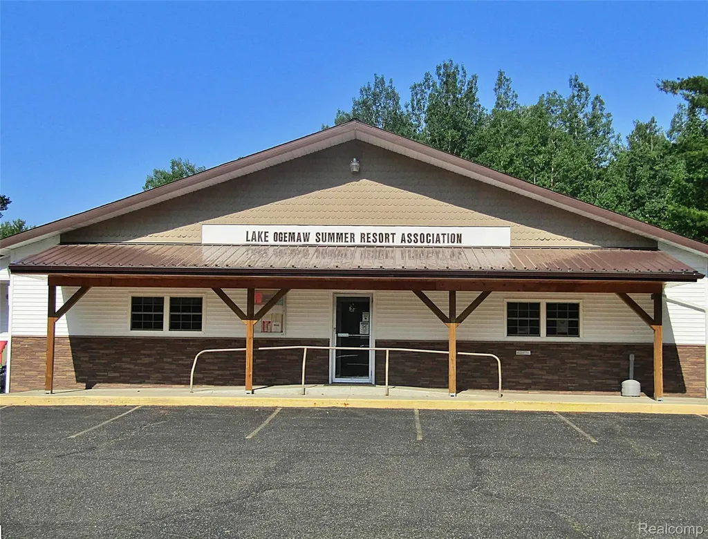 1820 Onondaga Trail Churchill Township MI 48661