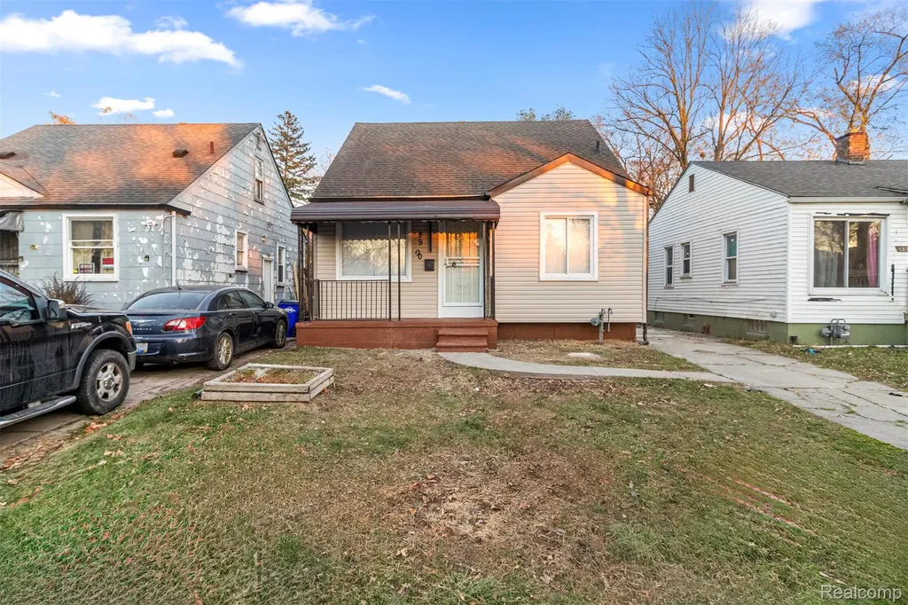 8900 Asbury Park Detroit City MI 48228