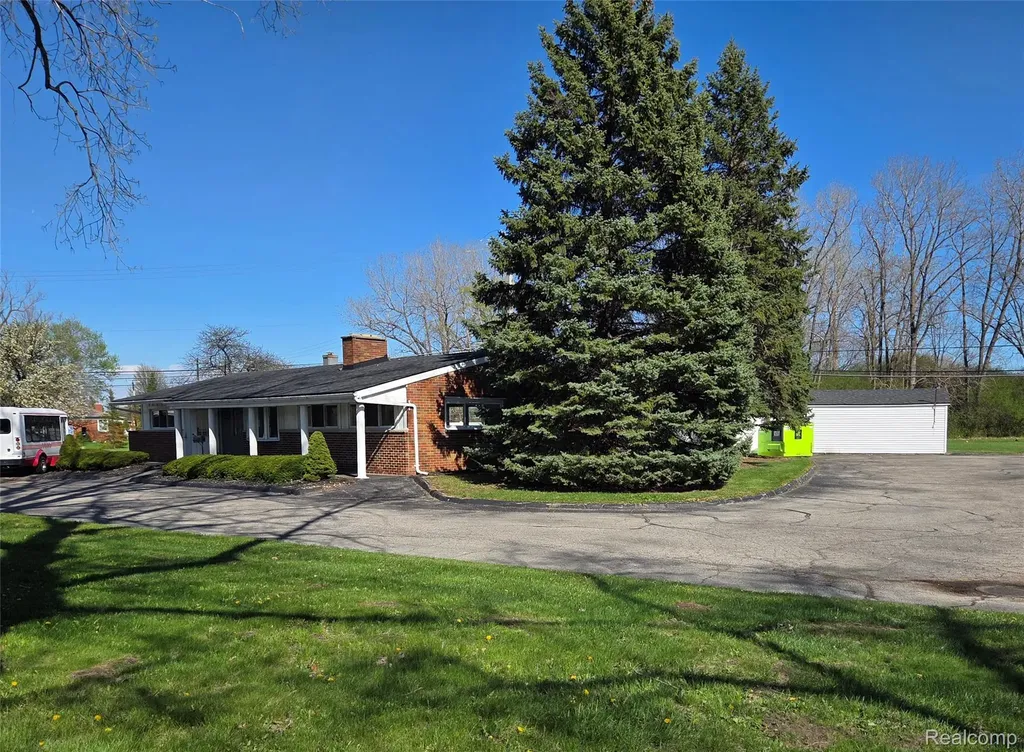 34354 Moravian Drive Sterling Heights City MI 48312