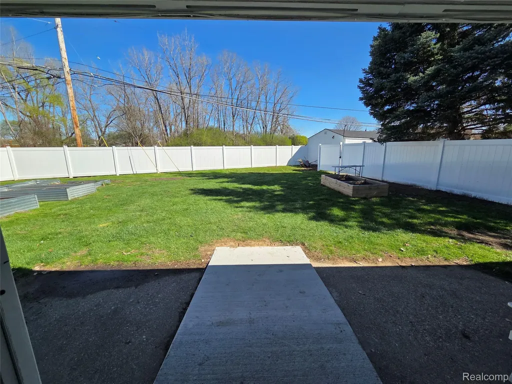 34354 Moravian Drive Sterling Heights City MI 48312