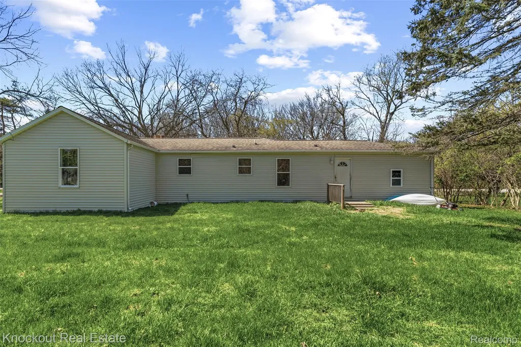 9060 N Mckinley Road Montrose Charter Township MI 48433