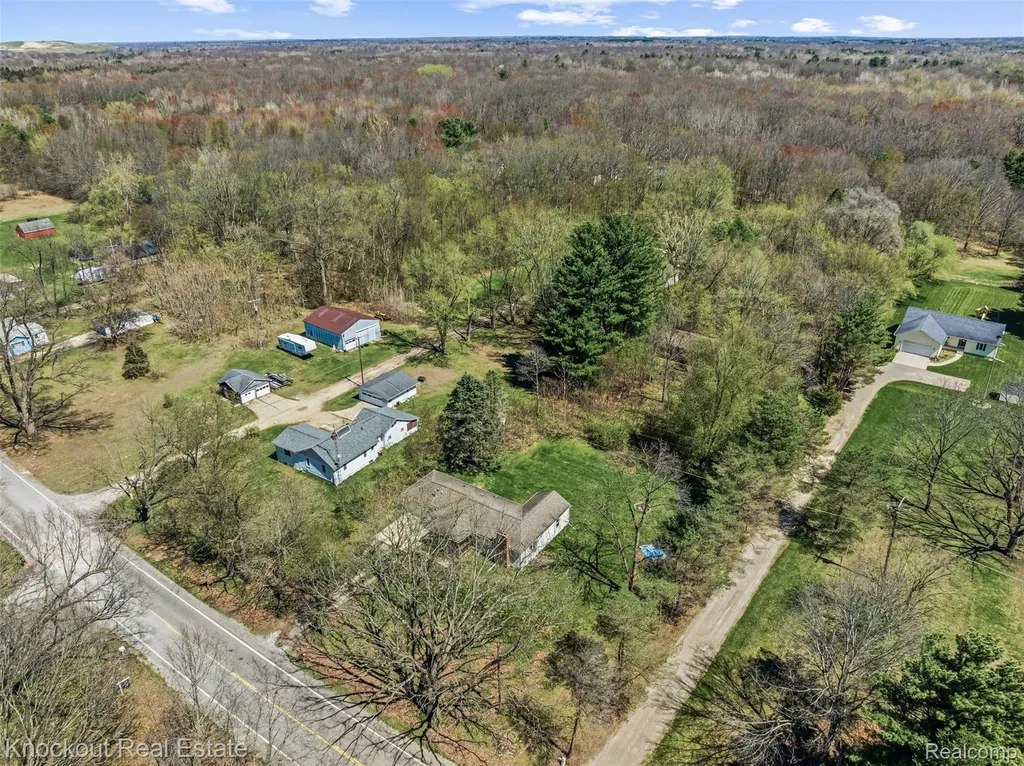 9060 N Mckinley Road Montrose Charter Township MI 48433