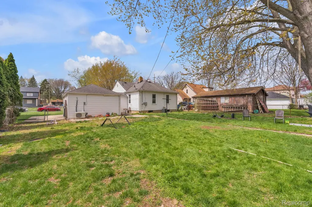 6964 Nightingale Street Dearborn Heights City MI 48127