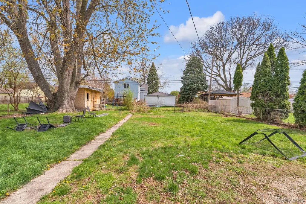 6964 Nightingale Street Dearborn Heights City MI 48127