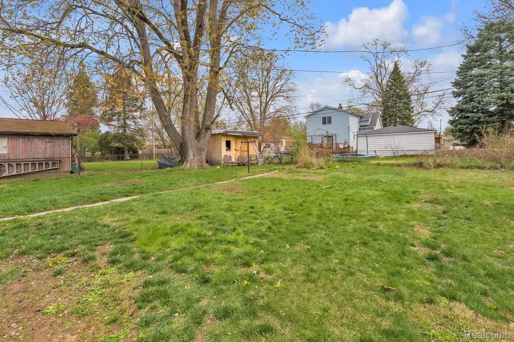 6964 Nightingale Street Dearborn Heights City MI 48127
