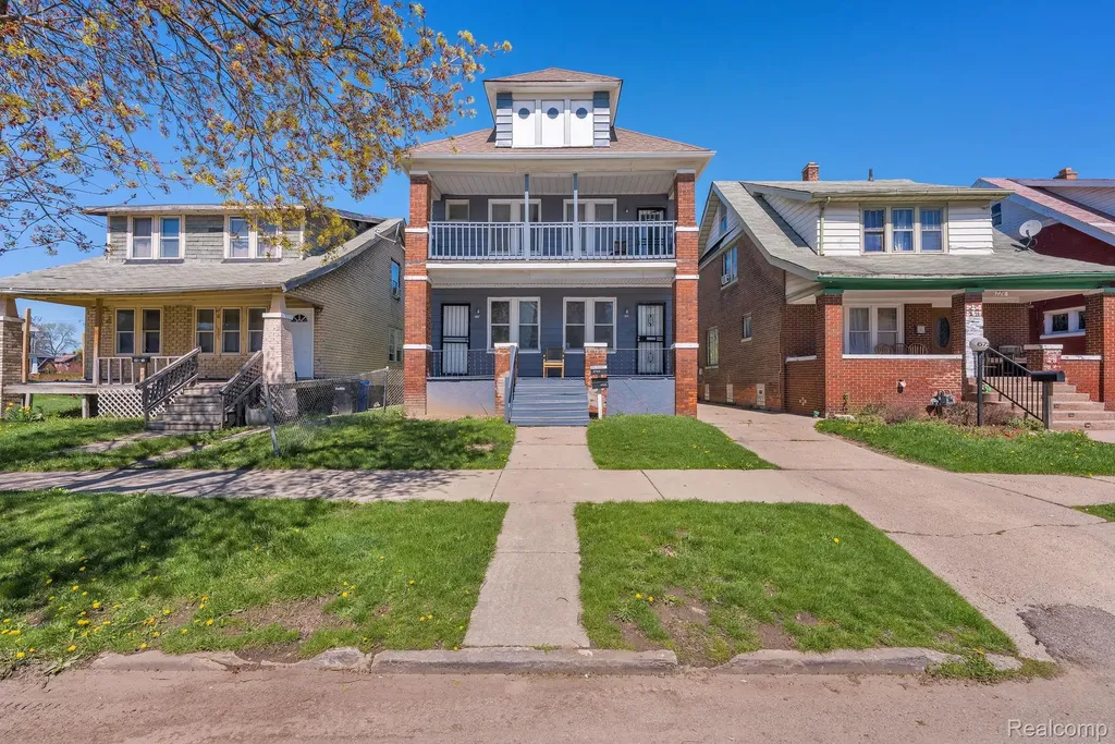 6732 Clifton Street Detroit City MI 48210