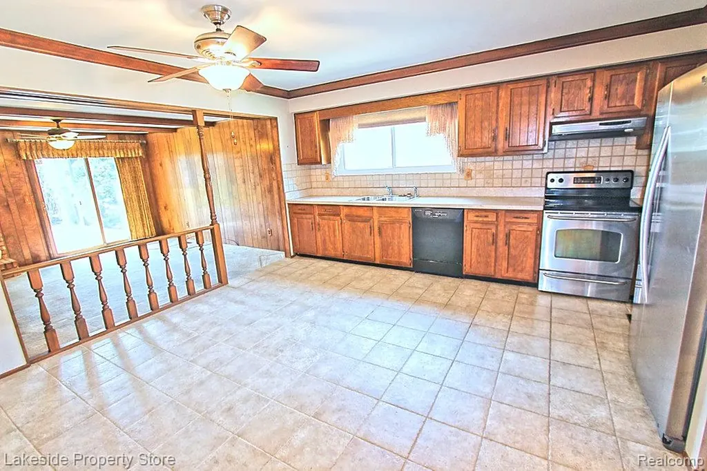 22512 Corteville Street St. Clair Shores City MI 48081