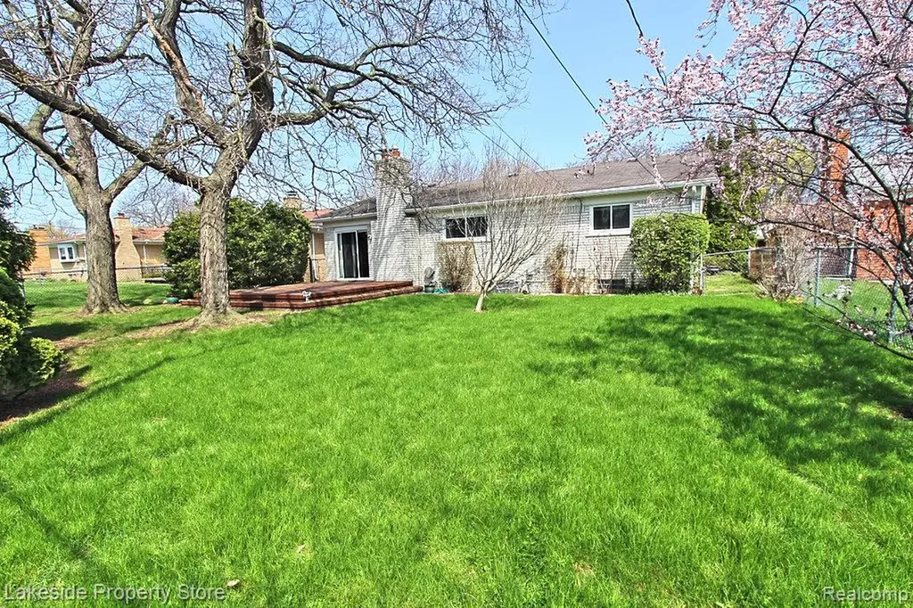 22512 Corteville Street St. Clair Shores City MI 48081