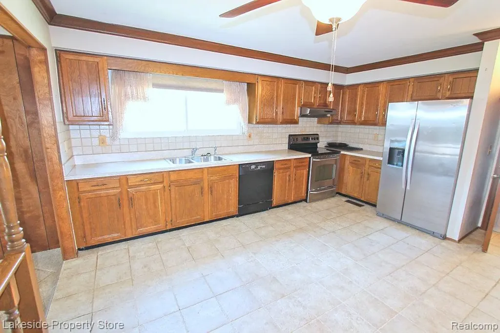 22512 Corteville Street St. Clair Shores City MI 48081