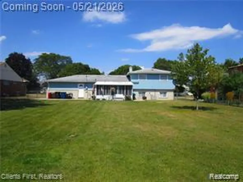 34639 Parkgrove Drive Westland City MI 48185