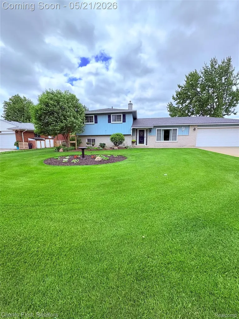 34639 Parkgrove Drive Westland City MI 48185