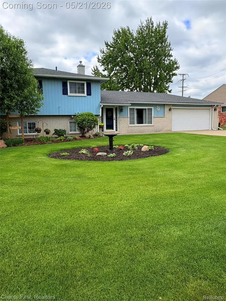 34639 Parkgrove Drive Westland City MI 48185