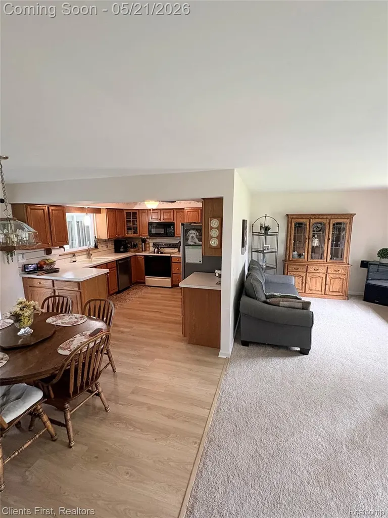 34639 Parkgrove Drive Westland City MI 48185