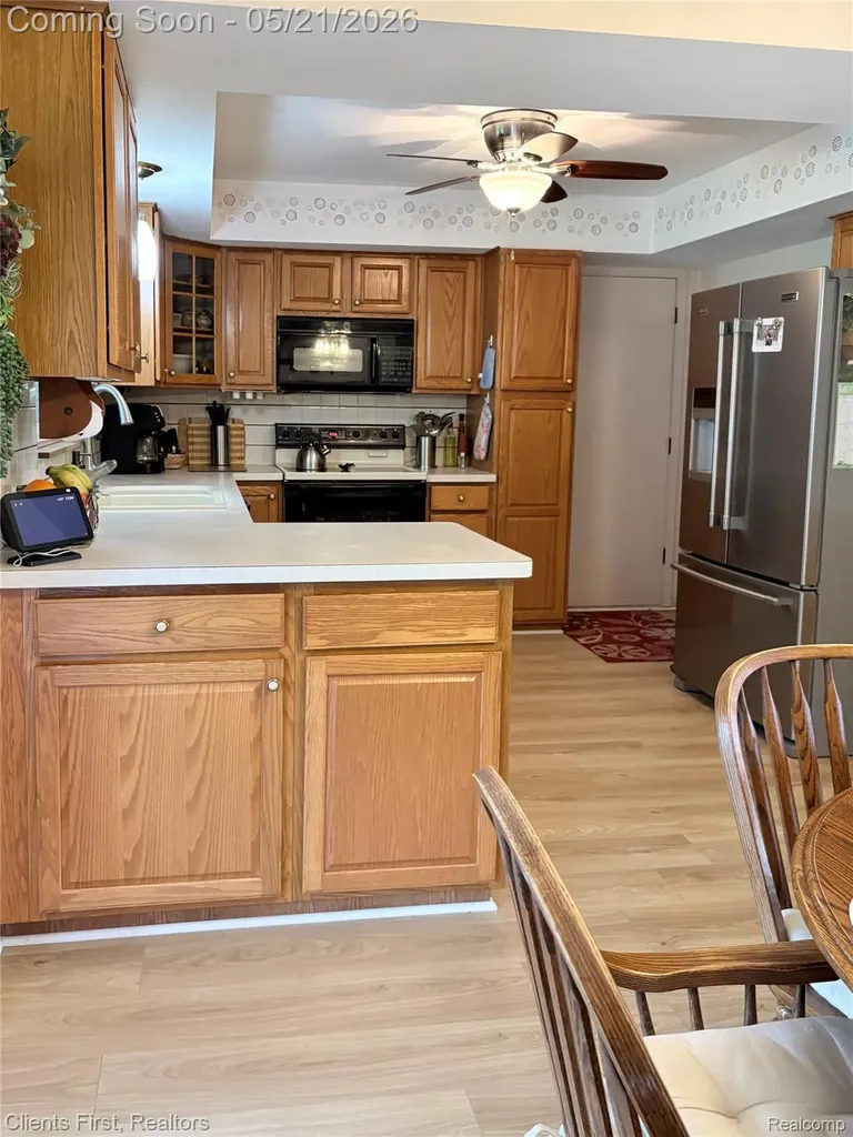 34639 Parkgrove Drive Westland City MI 48185