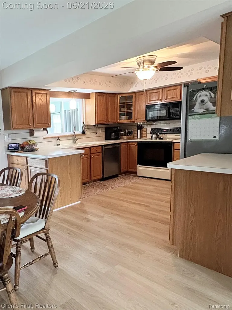 34639 Parkgrove Drive Westland City MI 48185
