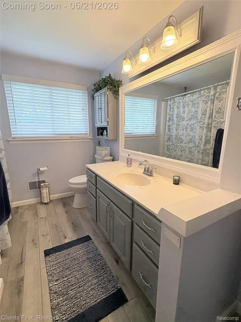34639 Parkgrove Drive Westland City MI 48185