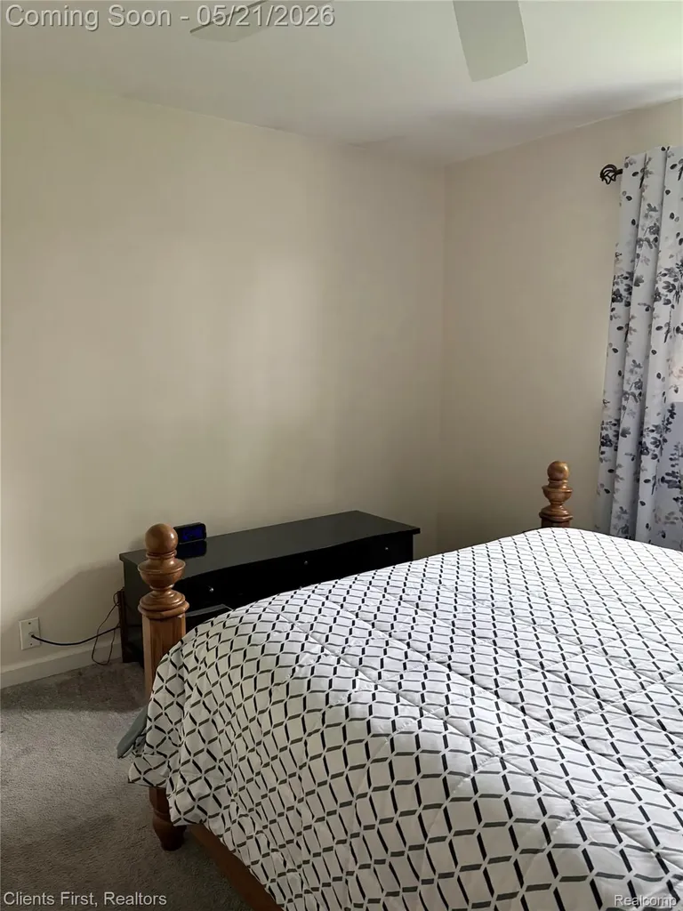 34639 Parkgrove Drive Westland City MI 48185