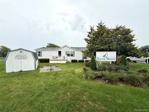 104 Shoreline Drive E Port Sanilac Village MI 48469