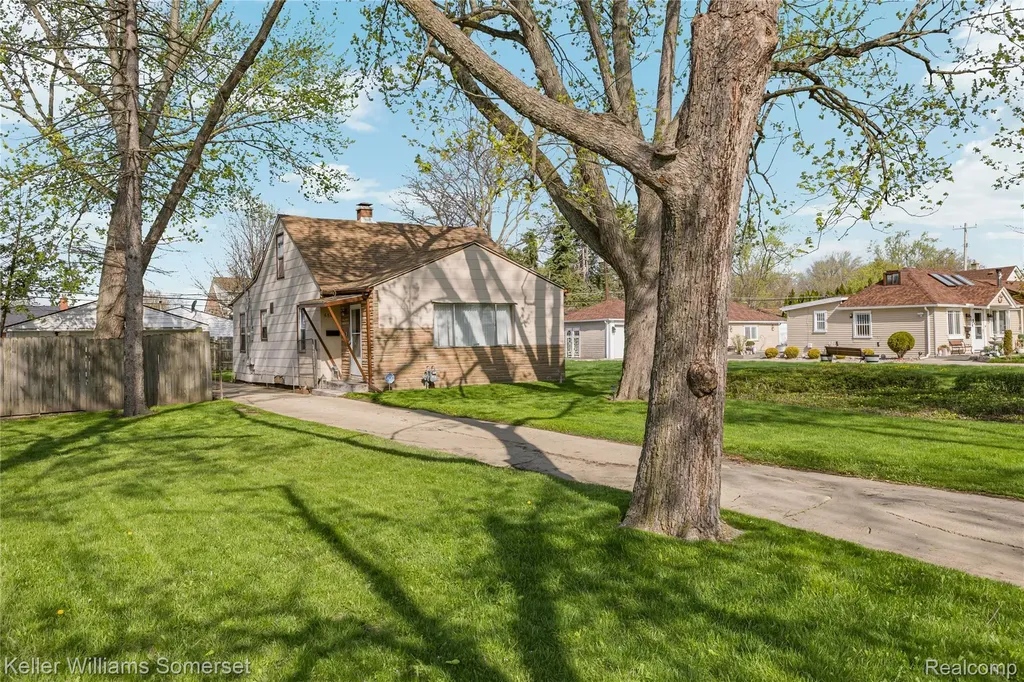6501 Heyden Street Dearborn Heights City MI 48127