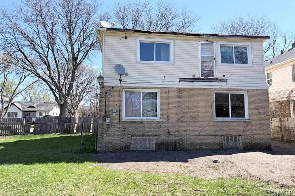 5511 Lakeview Street Detroit City MI 48213