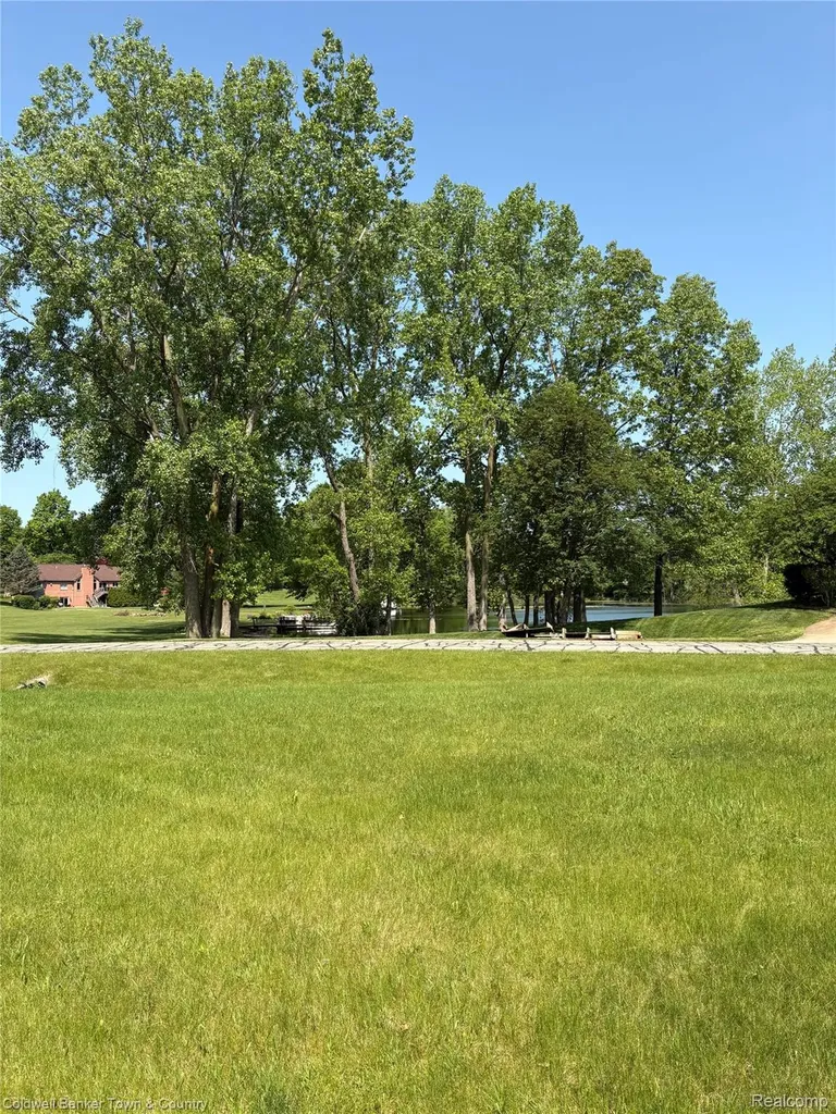 0 Mallards Landing Highland Charter Township MI 48357