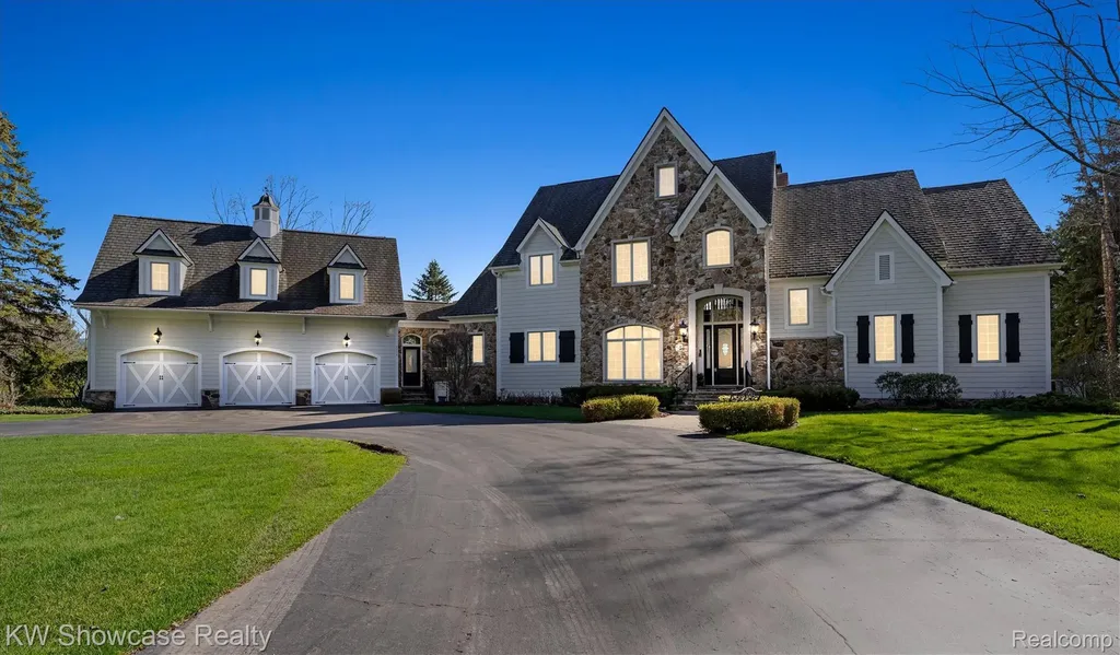 4334 Terra Ridge Drive Milford Charter Township MI 48381