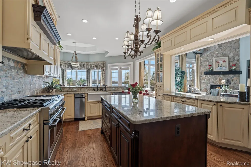 4334 Terra Ridge Drive Milford Charter Township MI 48381
