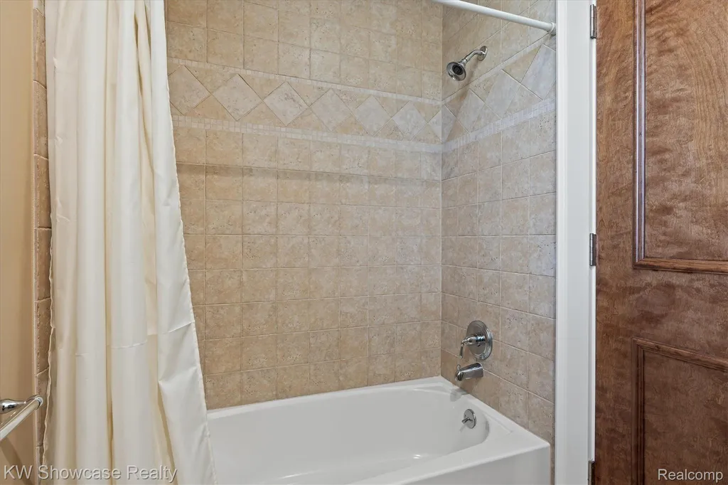 4334 Terra Ridge Drive Milford Charter Township MI 48381