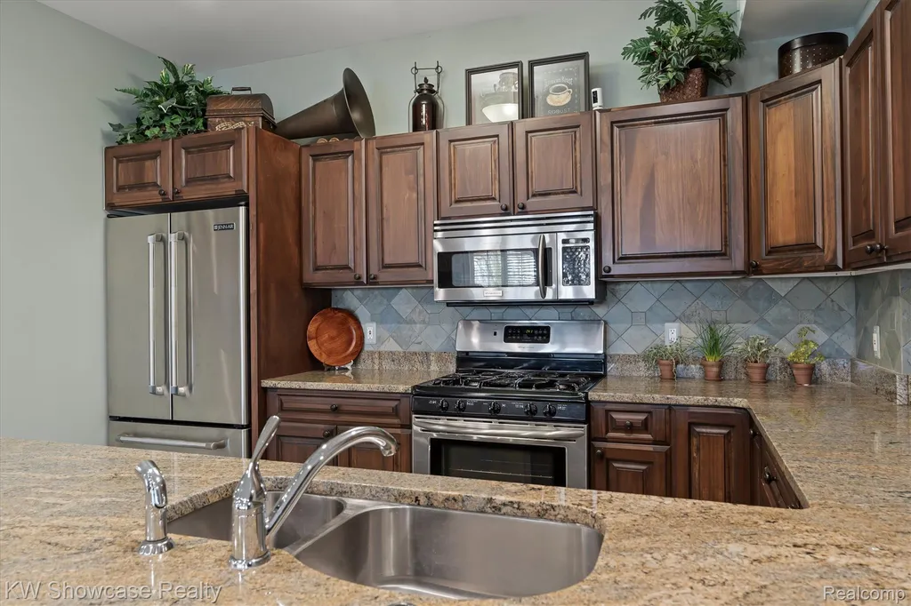 4334 Terra Ridge Drive Milford Charter Township MI 48381