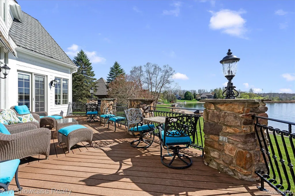 4334 Terra Ridge Drive Milford Charter Township MI 48381