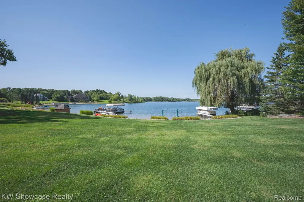 4334 Terra Ridge Drive Milford Charter Township MI 48381