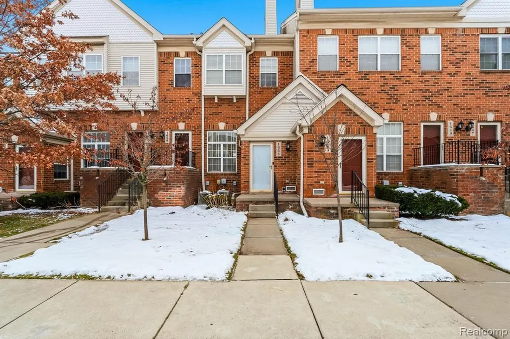 1825 Campau Farms Circle Detroit City MI 48207