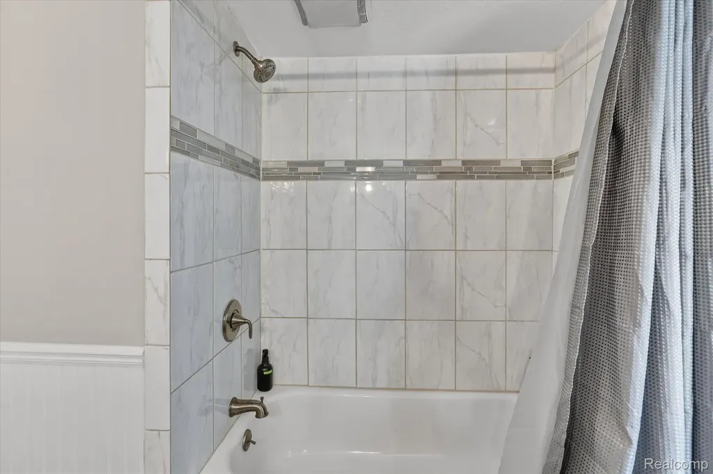 986 Pine Road Bangor Charter Township MI 48706