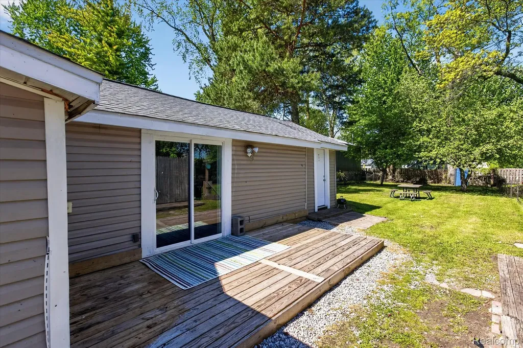 986 Pine Road Bangor Charter Township MI 48706