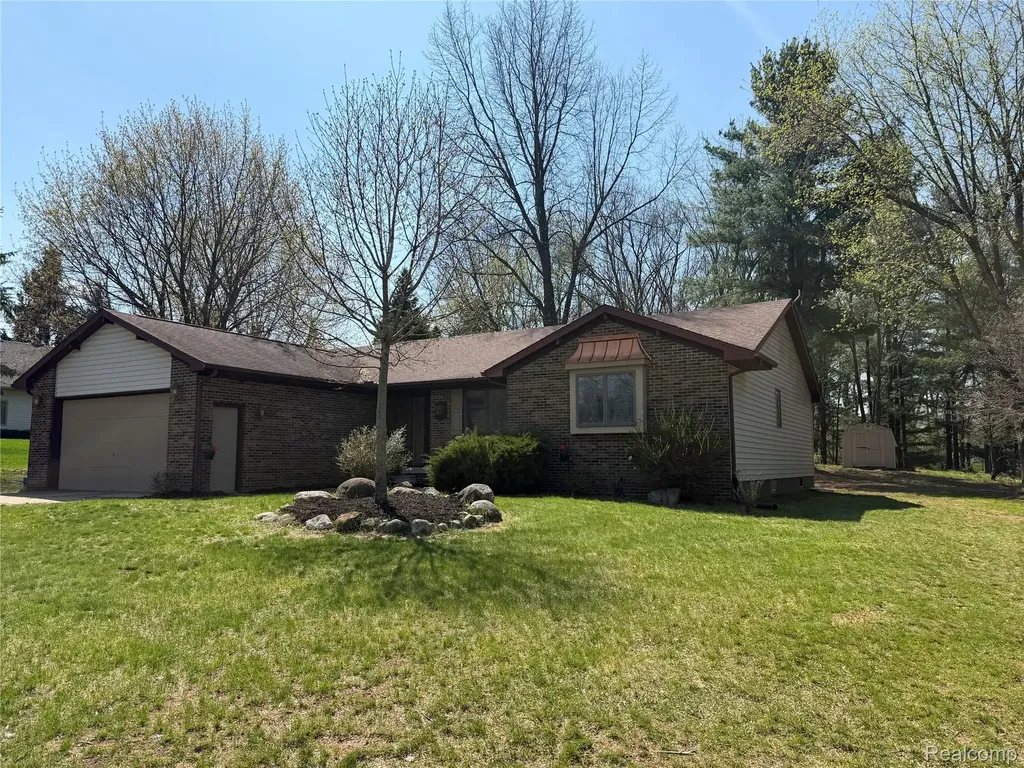 3828 Winding Pine Drive Metamora Township MI 48455