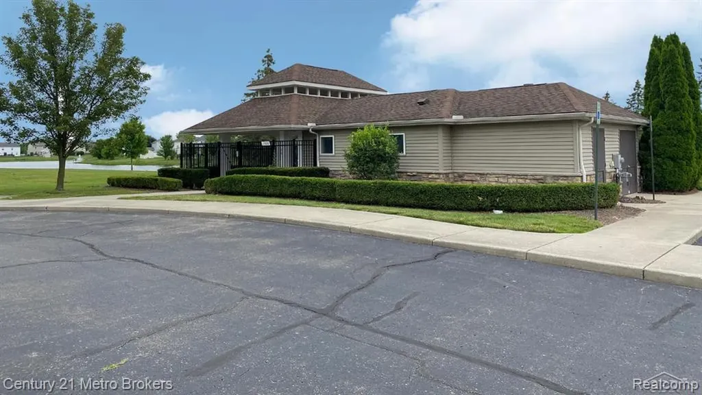 3324 Pine Run Drive Clayton Charter Township MI 48473