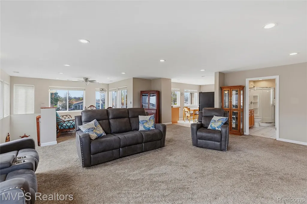 39415 E Archer Drive Harrison Charter Township MI 48045