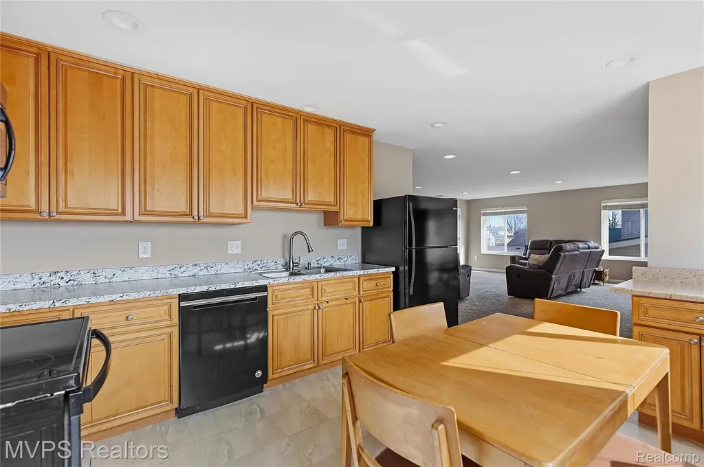 39415 E Archer Drive Harrison Charter Township MI 48045