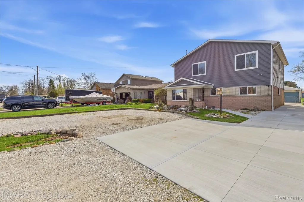 39415 E Archer Drive Harrison Charter Township MI 48045