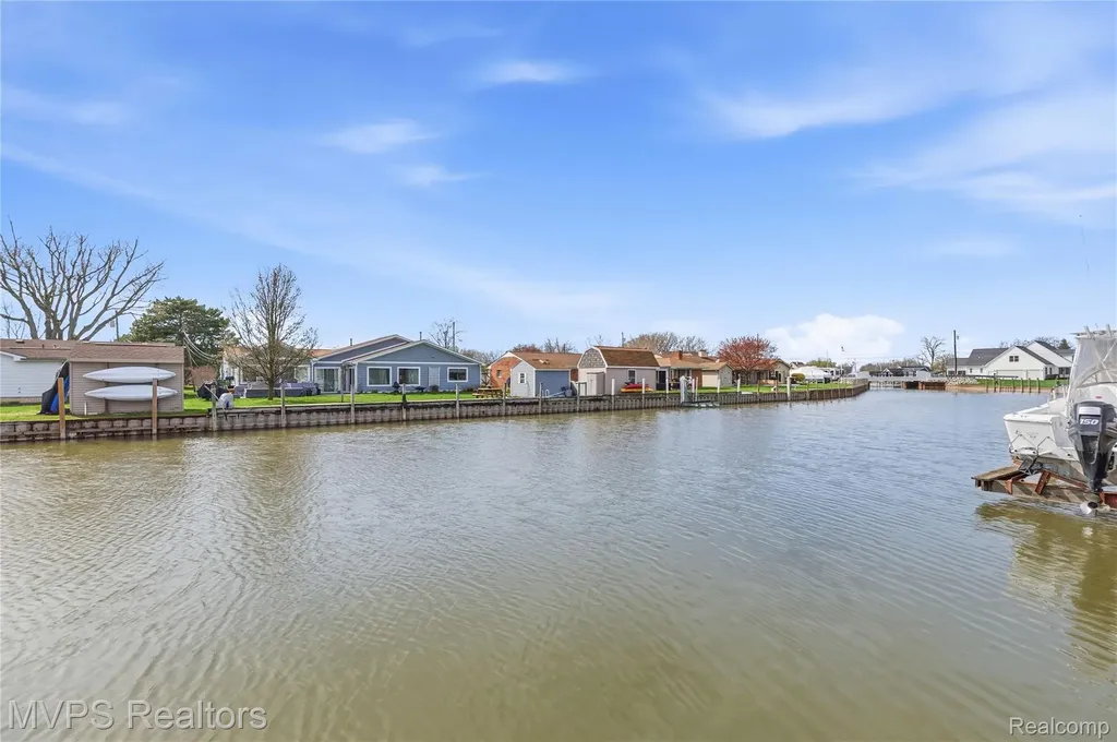 39415 E Archer Drive Harrison Charter Township MI 48045