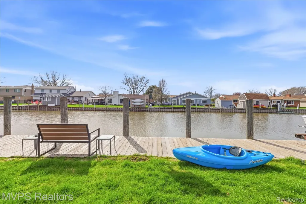 39415 E Archer Drive Harrison Charter Township MI 48045