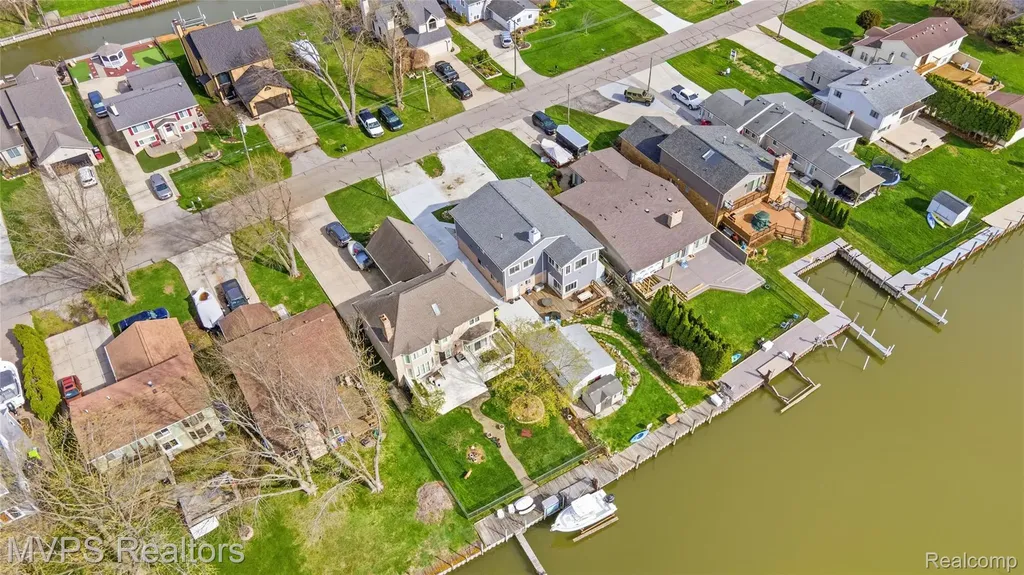 39415 E Archer Drive Harrison Charter Township MI 48045
