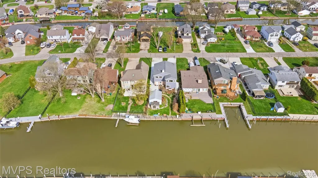 39415 E Archer Drive Harrison Charter Township MI 48045