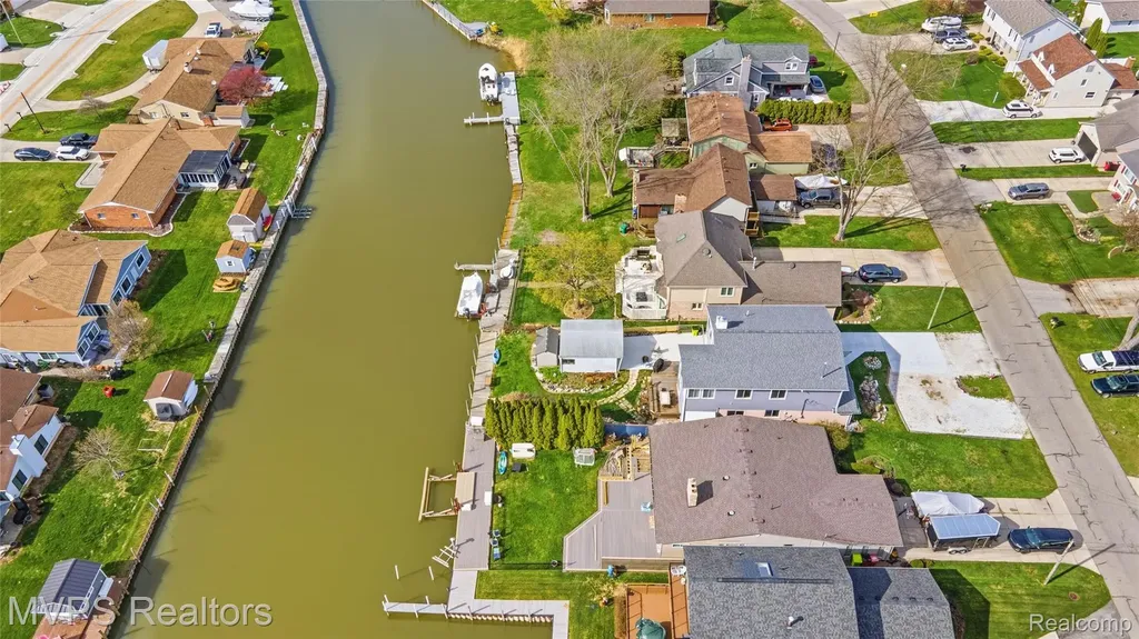 39415 E Archer Drive Harrison Charter Township MI 48045