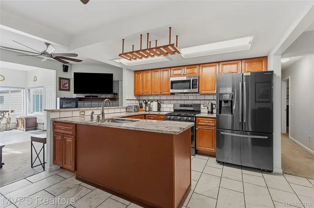 39415 E Archer Drive Harrison Charter Township MI 48045