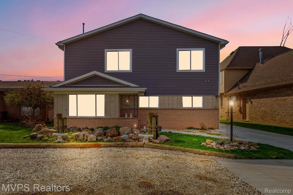 39415 E Archer Drive Harrison Charter Township MI 48045