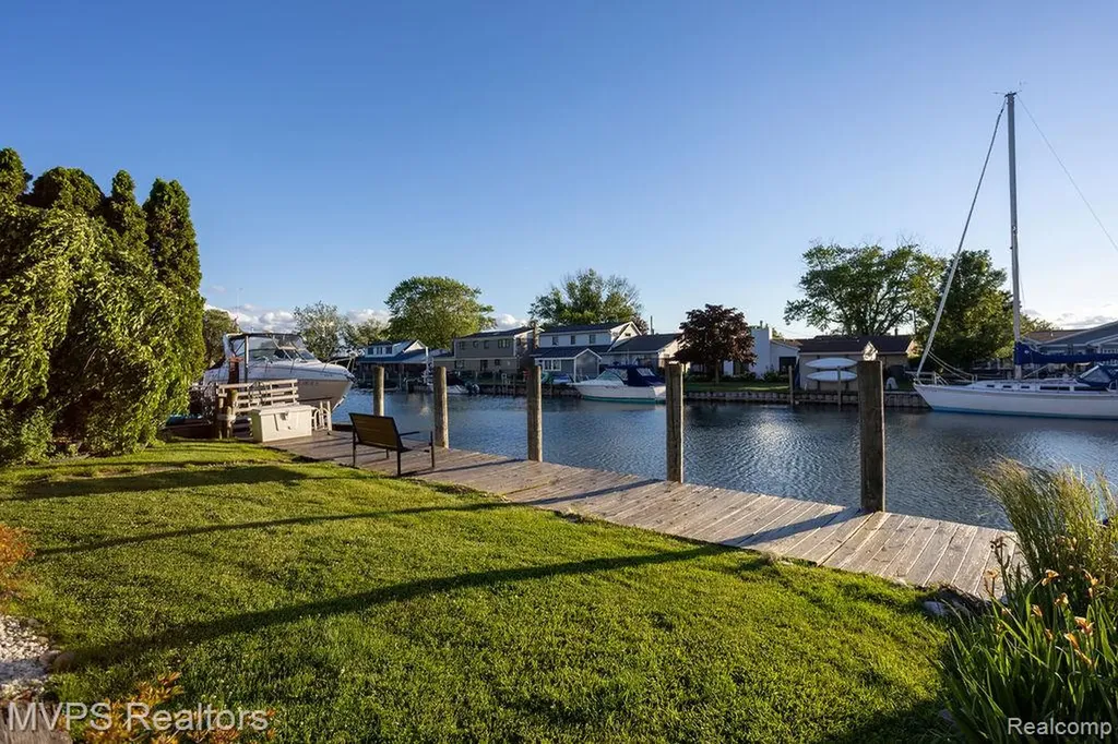 39415 E Archer Drive Harrison Charter Township MI 48045