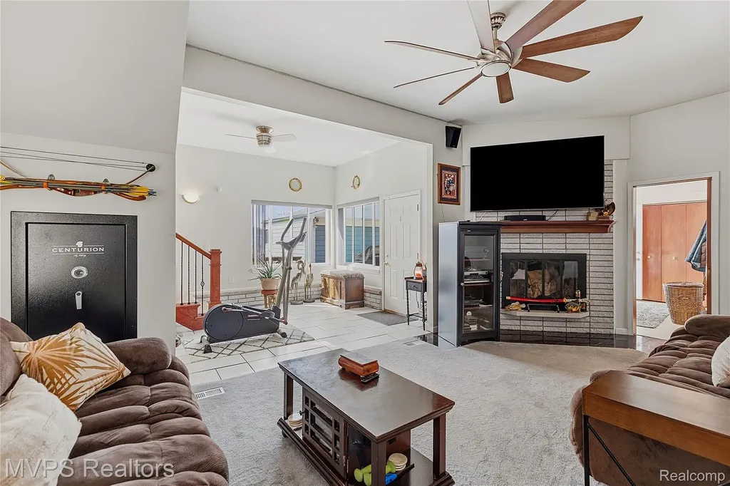 39415 E Archer Drive Harrison Charter Township MI 48045